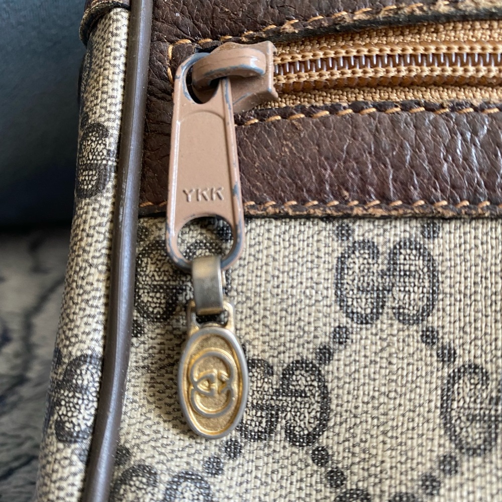 Gucci GG Men's PVC and Leather Toiletry Clutch Bag, Vintage - Picture 5 of 15